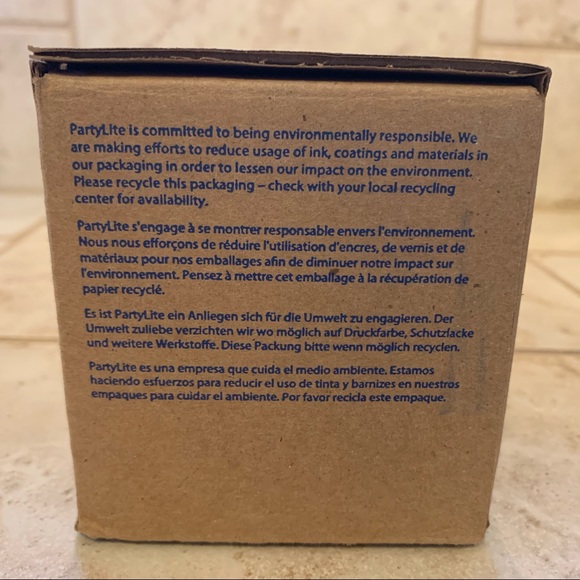 PartyLite Escential Jar Candle Cucumber GingerMint - Picture 6 of 7